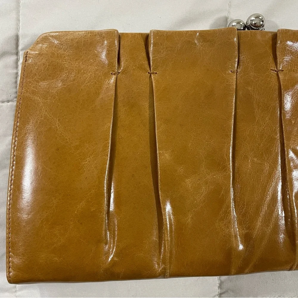 Hobo Alena Leather Clutch Wallet Purse